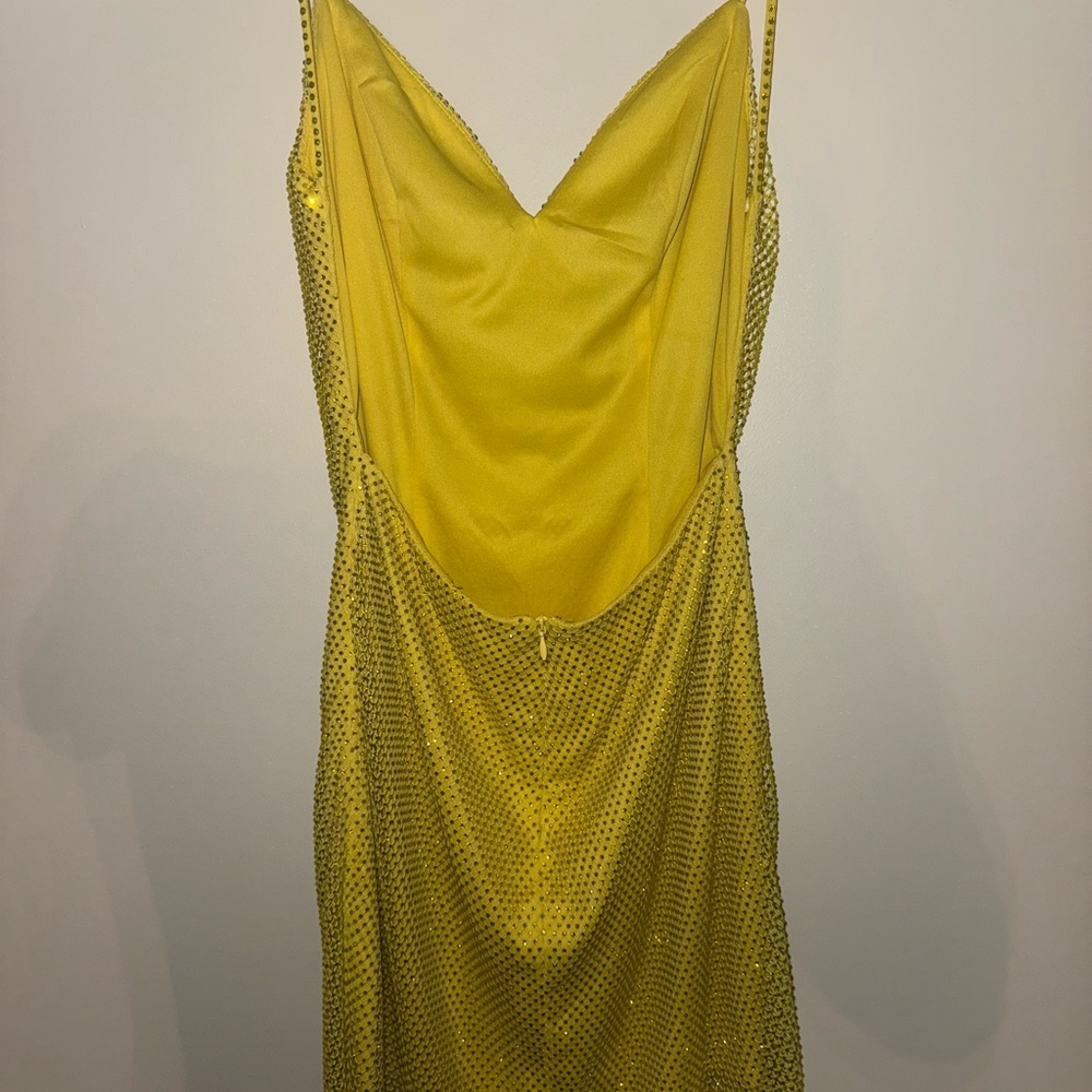 Jovani 08530 - Backless Mesh Sheath Cocktail Short Prom Dress - Picture 5 of 8
